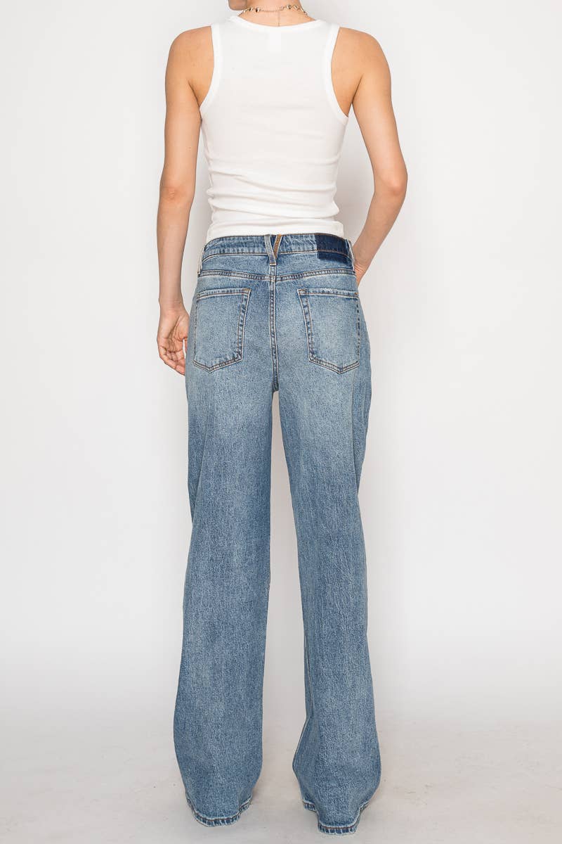 Artemis Vintage Slim Ultra High Rise 90's Straight Jeans