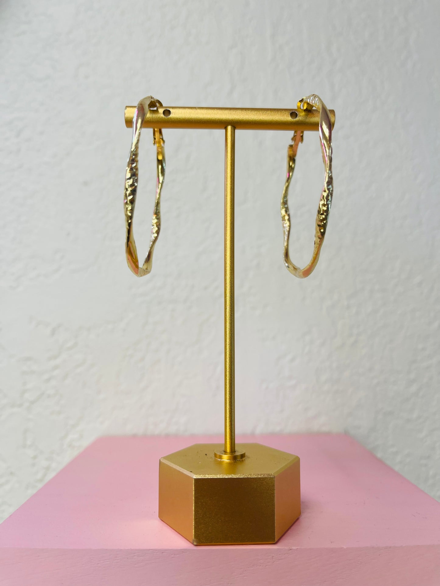 Twist Hoops