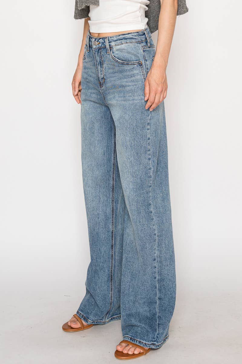 Artemis Vintage Slim Ultra High Rise 90's Straight Jeans