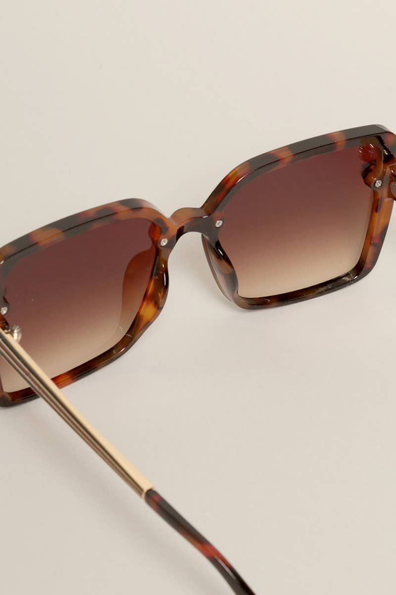 Women's Rectangular Shape Oversized Sunglasses
