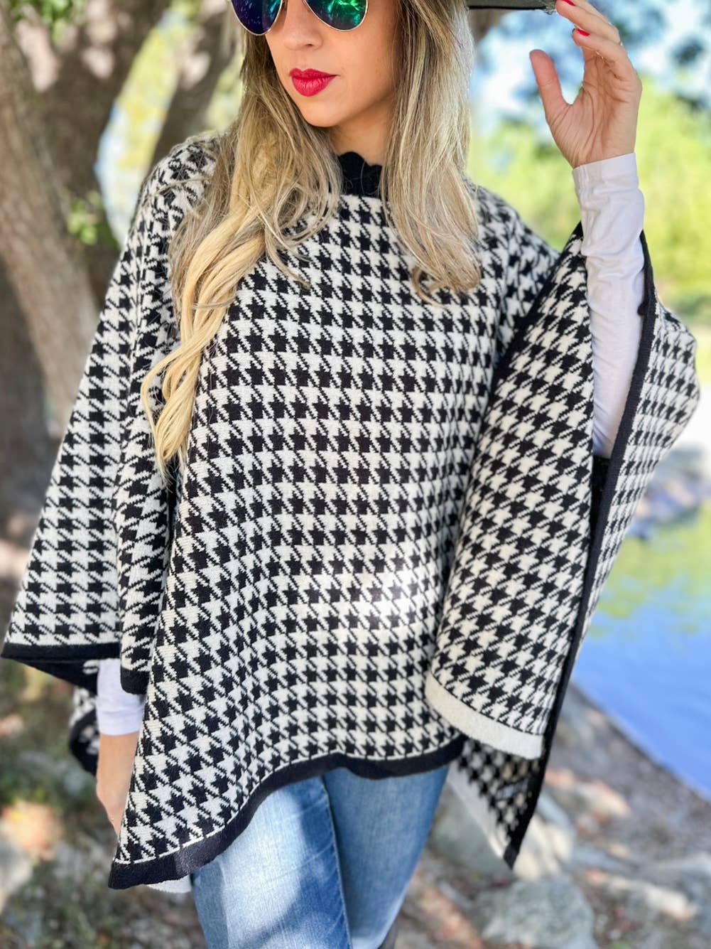 Checked & Chic Houndstooth Knit Poncho