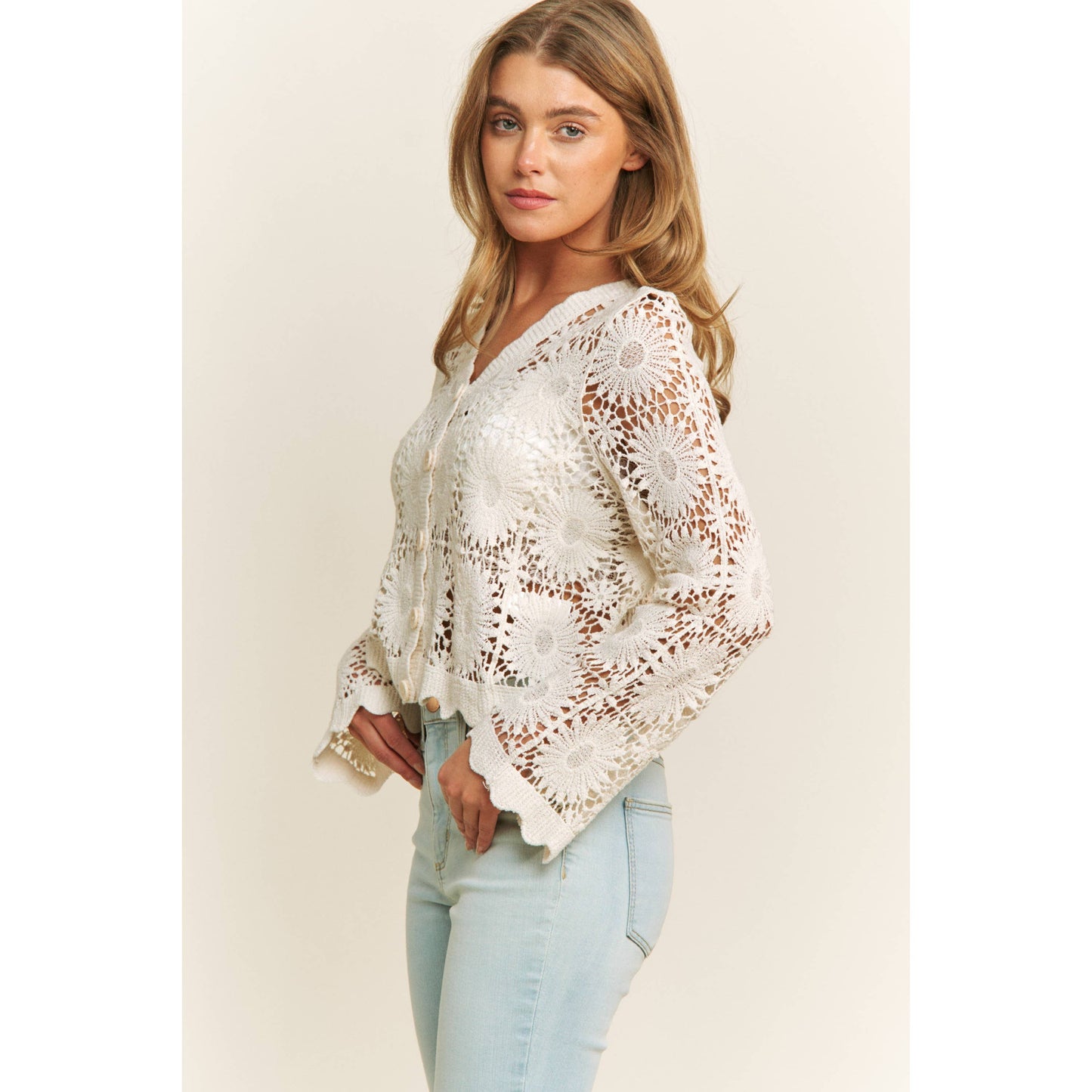 SCALLOP LACE FLORAL CROCHET BUTTON DOWN TOP