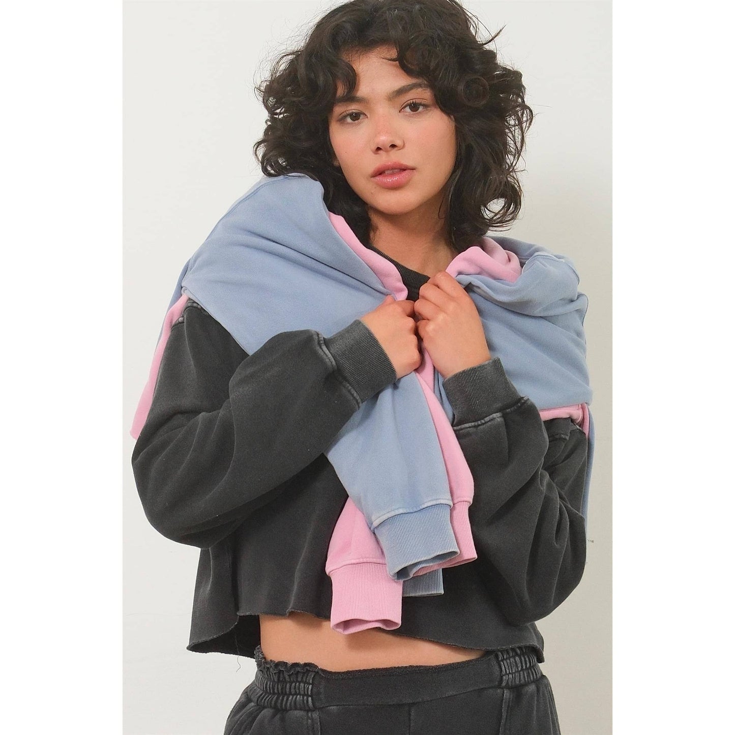 Cropped Crewneck Sweatshirt With Oversized Sleeves