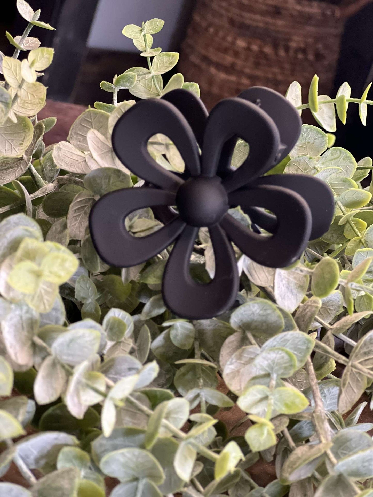 The Open Flower Clip