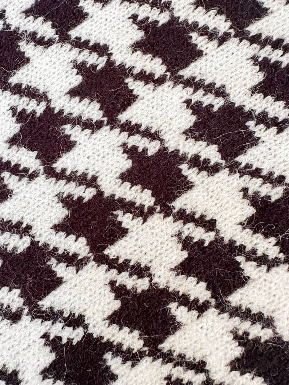 Checked & Chic Houndstooth Knit Poncho