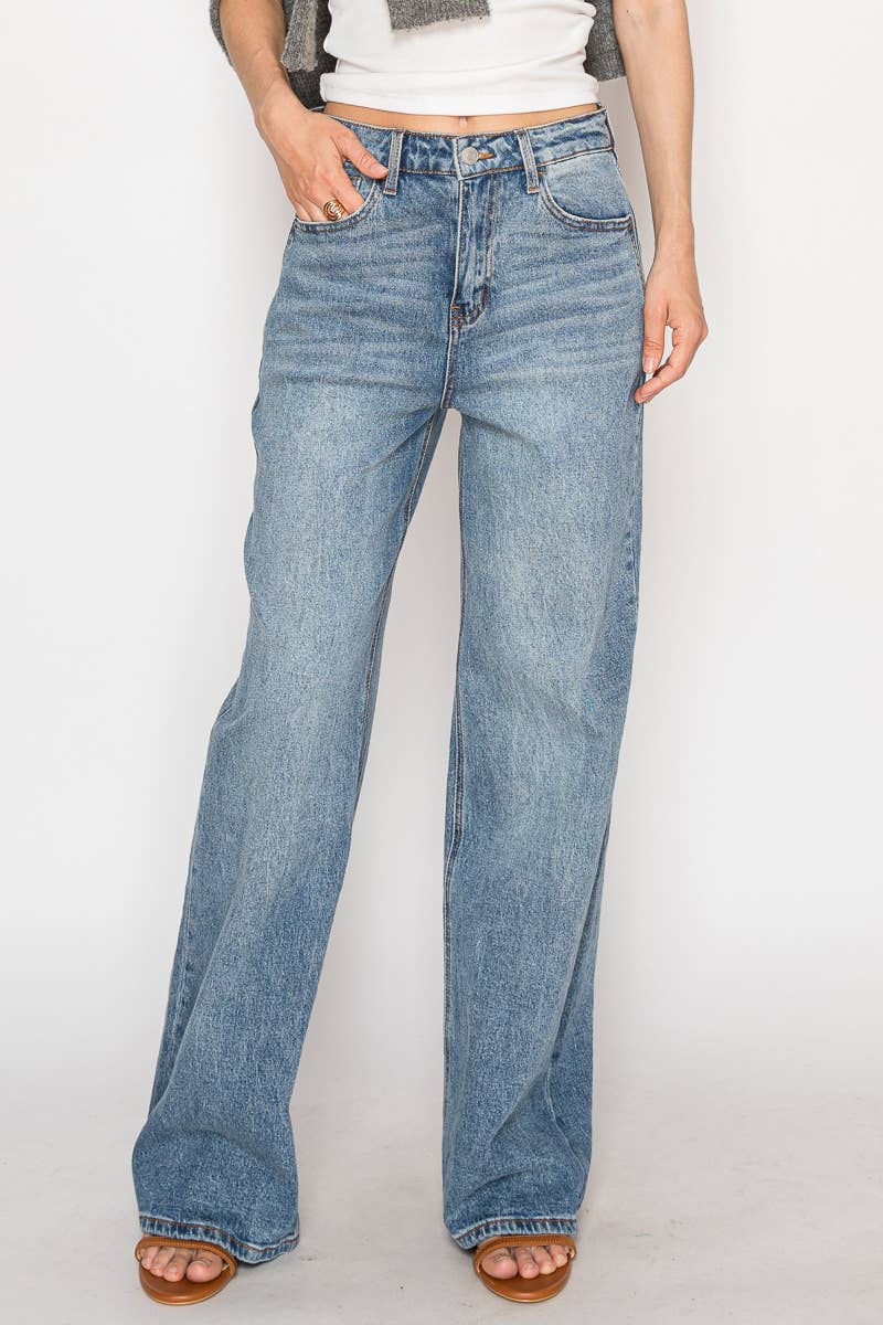 Artemis Vintage Slim Ultra High Rise 90's Straight Jeans