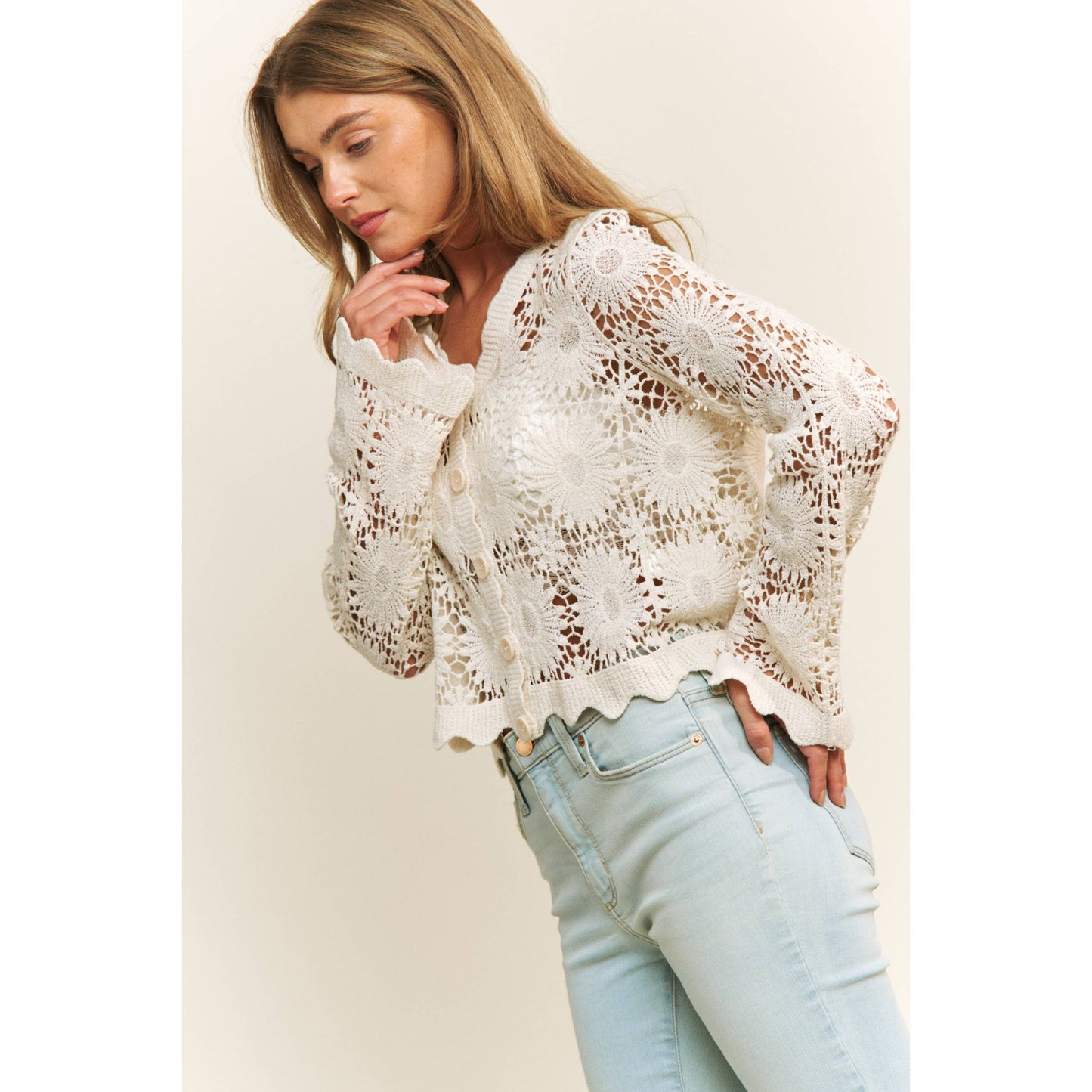 SCALLOP LACE FLORAL CROCHET BUTTON DOWN TOP