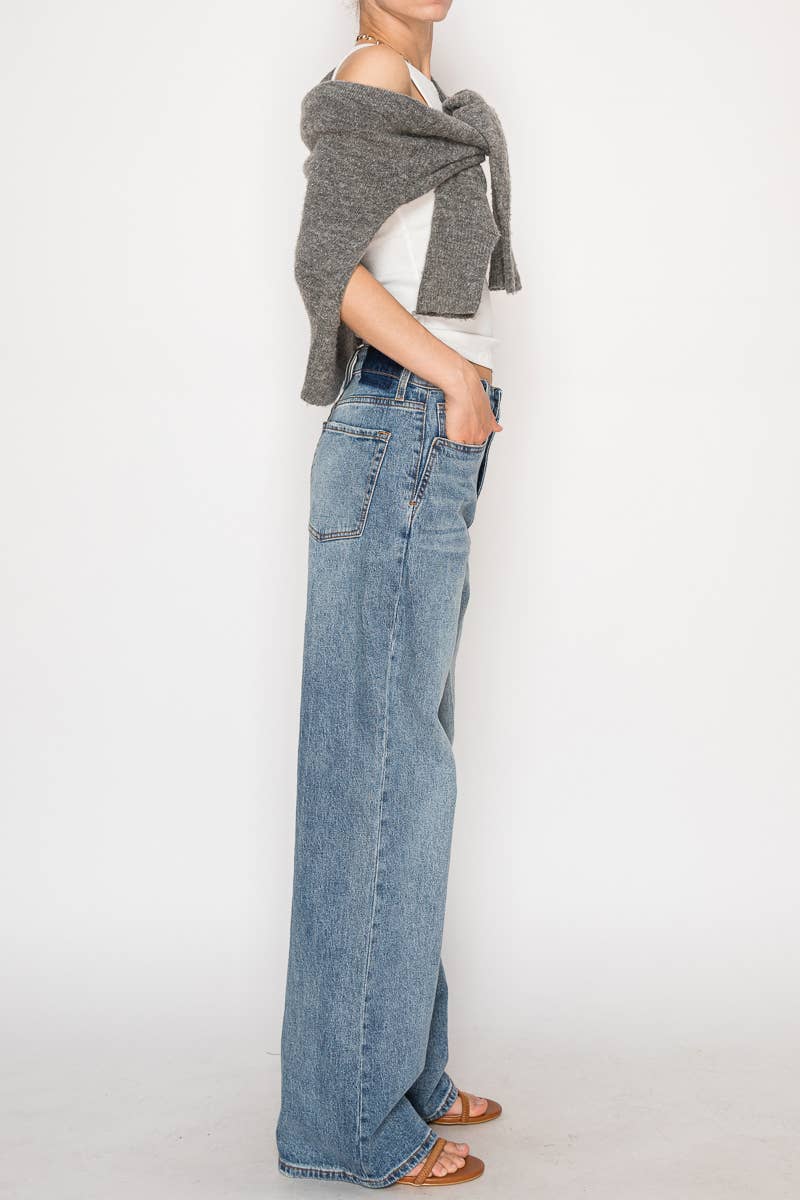 Artemis Vintage Slim Ultra High Rise 90's Straight Jeans