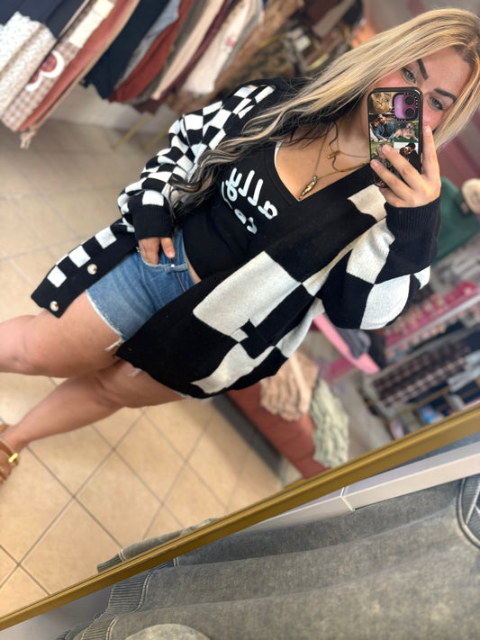 BUTTON DOWN LONG SLEEVE CHECKERED OVERSIZED CARDIGAN
