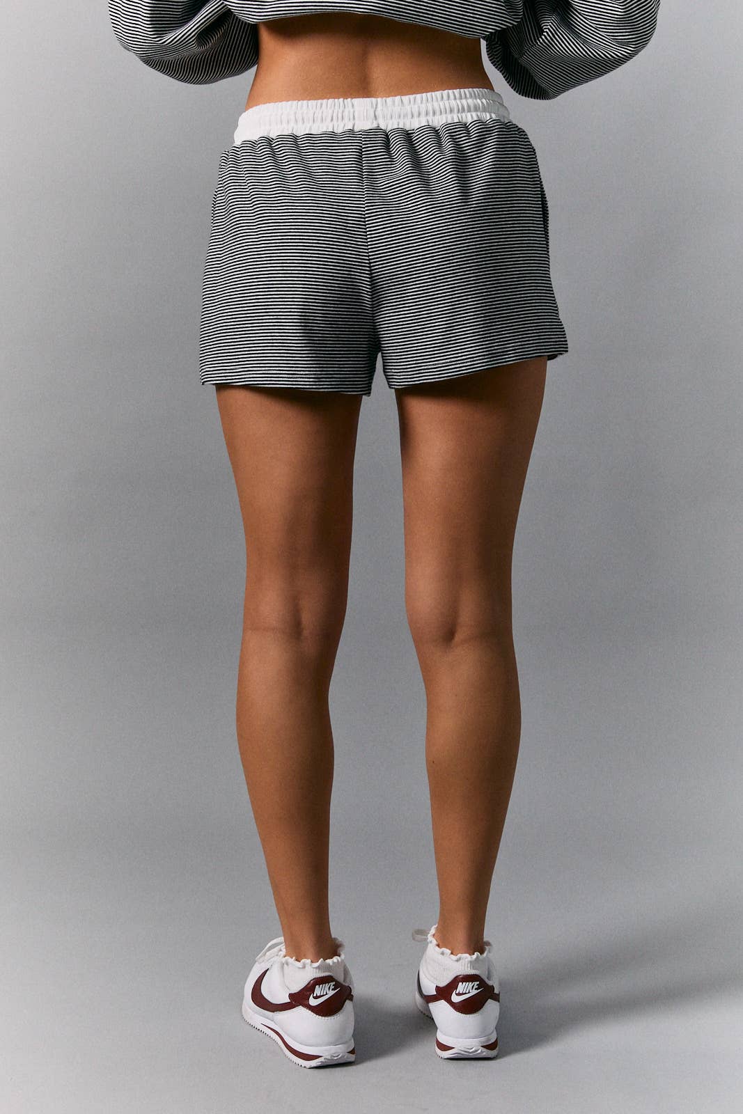 MID RISE STRIPE SHORTS