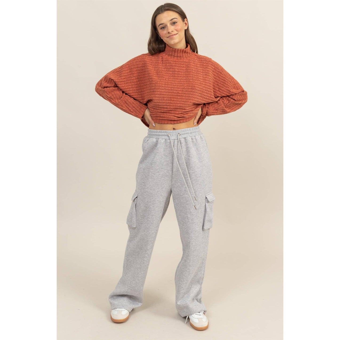 HIGH-WAIST CARGO SWEATPANTS