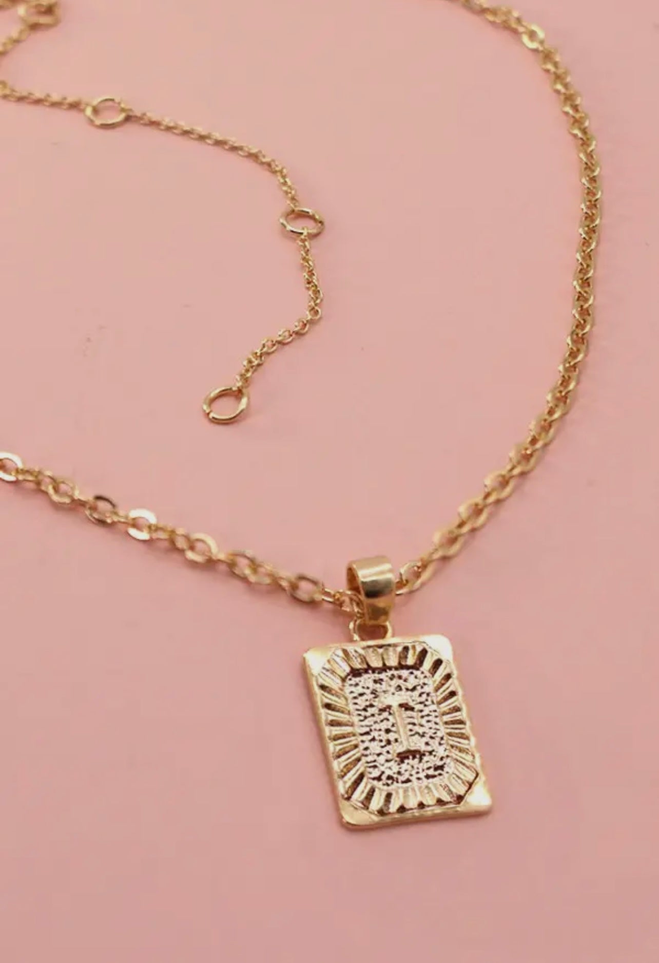 Pendent Letter Necklace