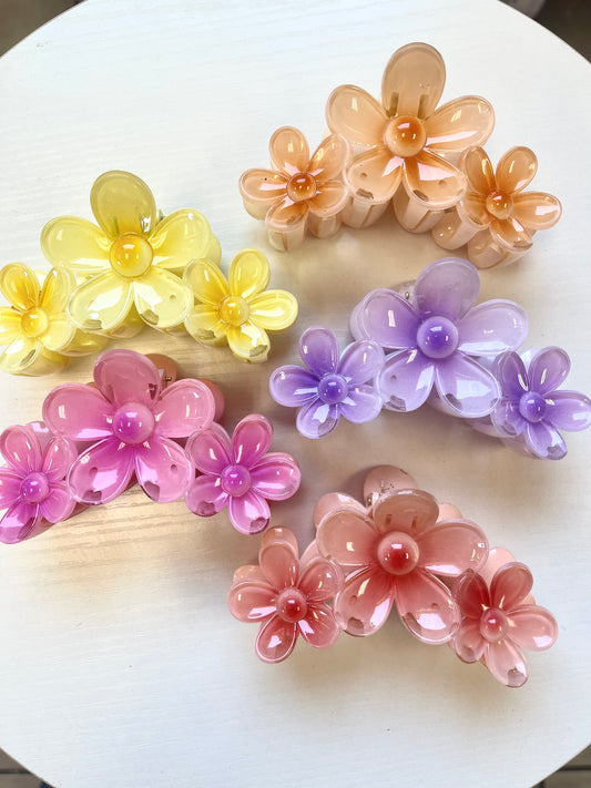 Ombré Tri Flower Clip