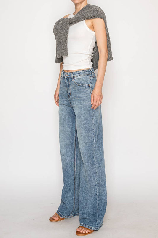 Artemis Vintage Slim Ultra High Rise 90's Straight Jeans