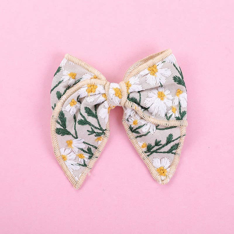 Daisy Bow