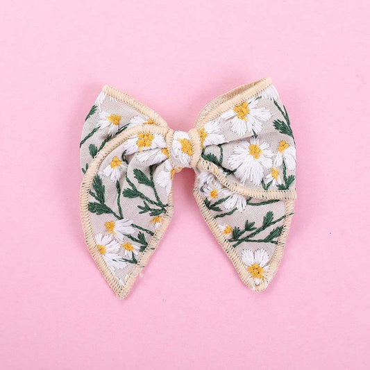 Daisy Bow