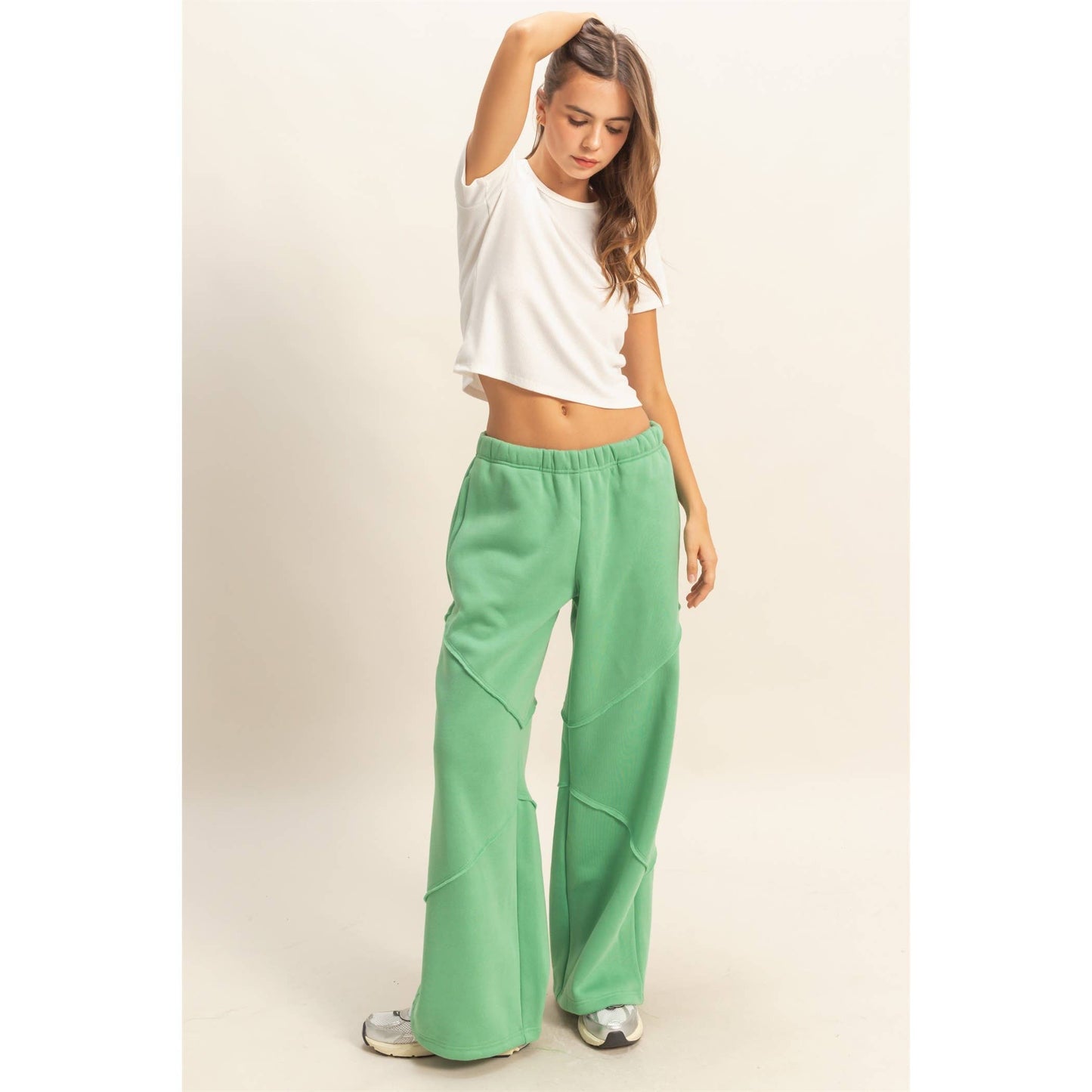 Relaxed-Fit Wide Leg Pants With Pocket Detail