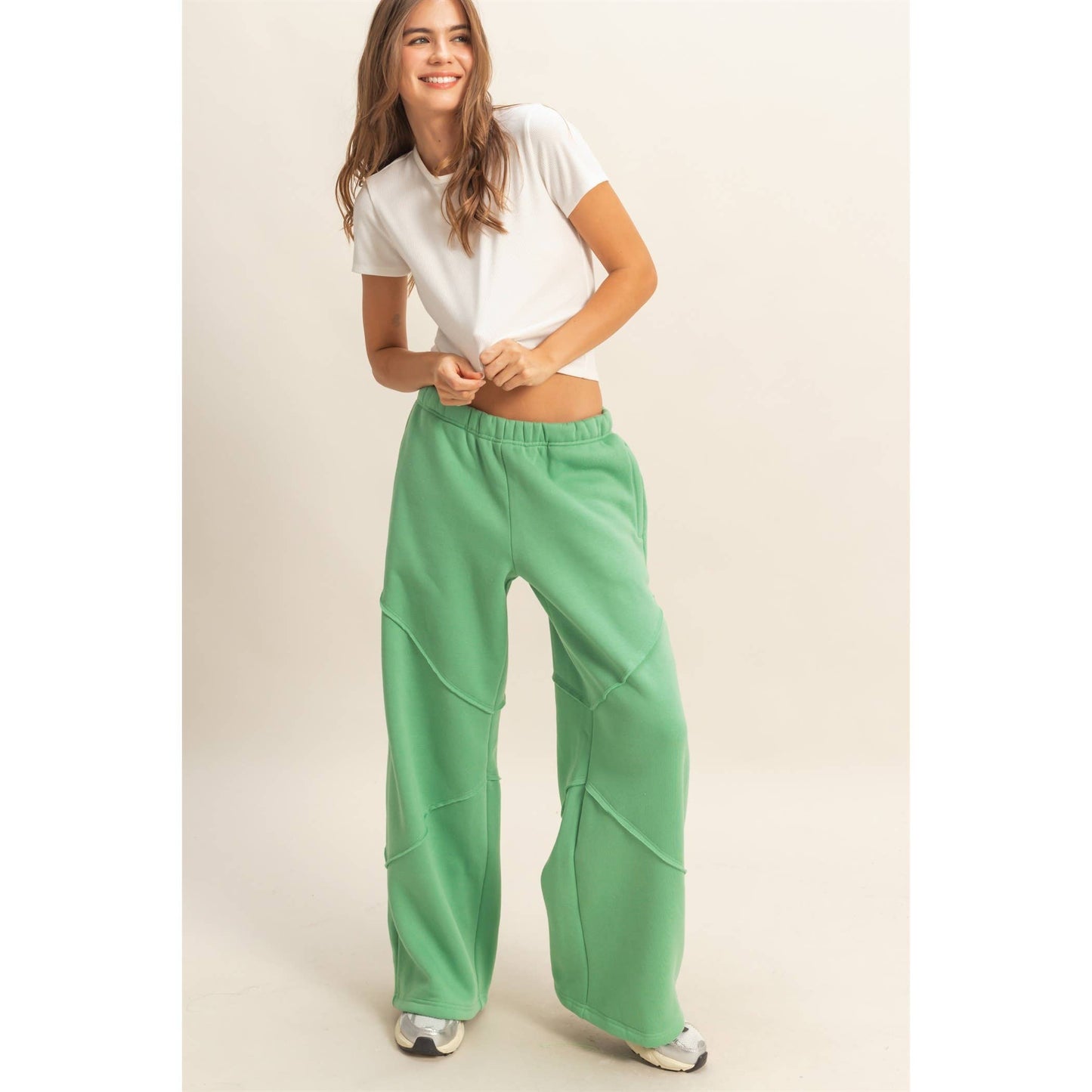 Relaxed-Fit Wide Leg Pants With Pocket Detail